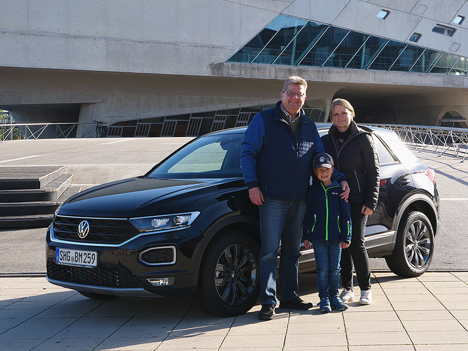Familienausflug nach Wolfsburg: Die Abholung des VW T-ROC Jahreswagen direkt in Wolfsburg
