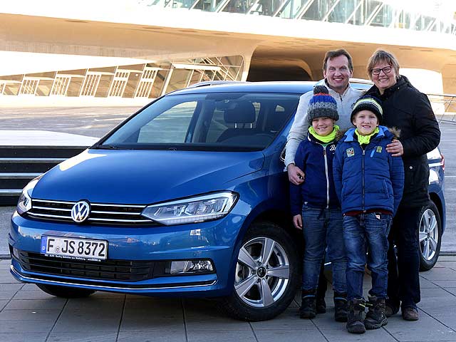 VW Neuwagen Touran aus Wolfsburg günstiger - www.autoWOBil.de