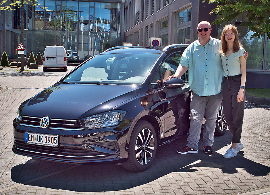 Fahrzeugabholung in Wolfsburg: VW Jahreswagen Golf Sportsvan, Uwe K. aus Endingen 