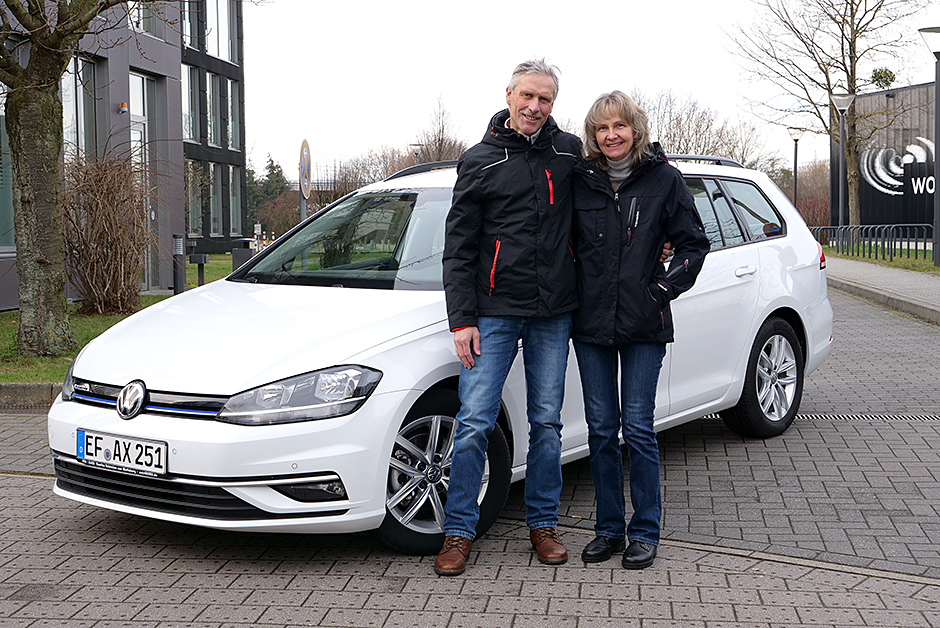 Mit Ihrem neuen Golf Variant von derautoWOBil.de Jahreswagenzentrale aus Wolfsburg: Thomas und Jana S. aus Erfurt
