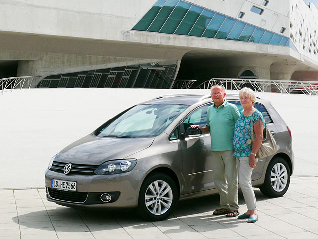 VW Golf Sportsvan aus Wolfsburg günstiger - www.autoWOBil.de